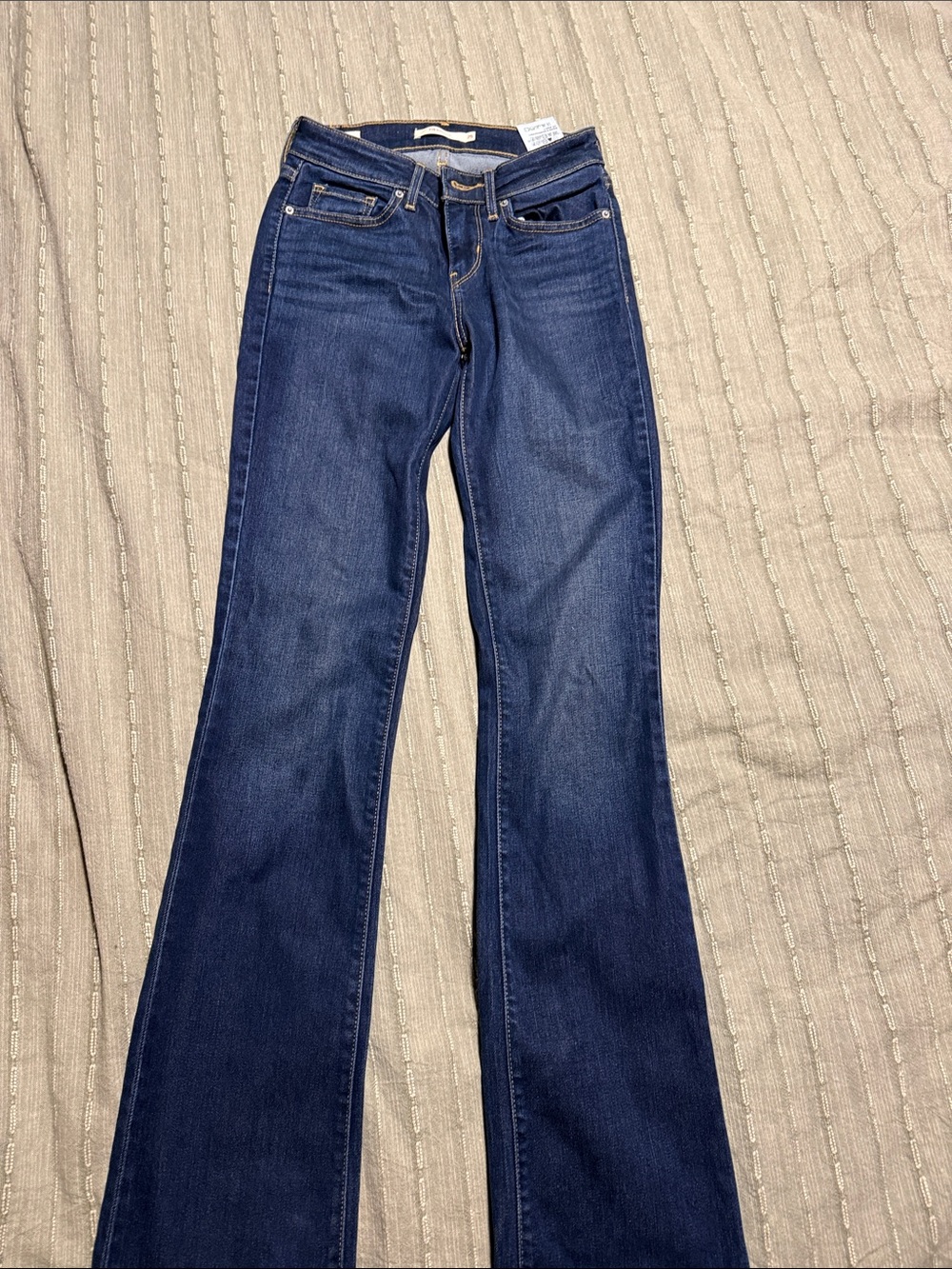 Levi's Straight Leg Women's Jeans in Dark Blue